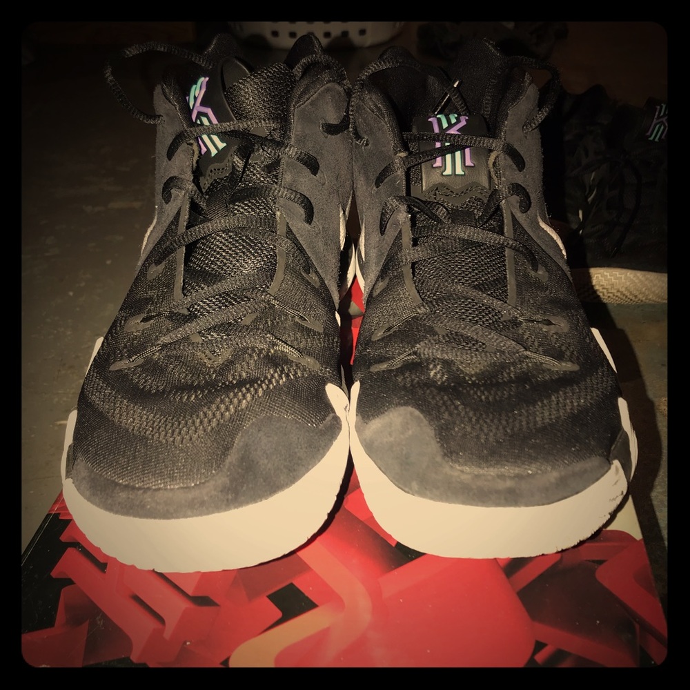 Kyrie 4